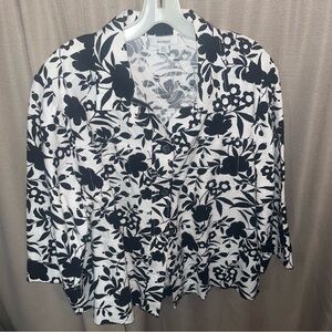 Dressbarn Monochrome Floral Button Down Shirt